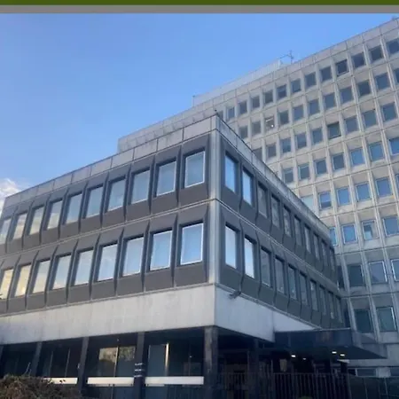 Views Floor - Center Daire